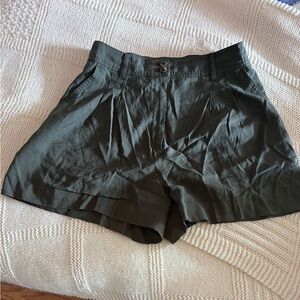Khaki high waisted short